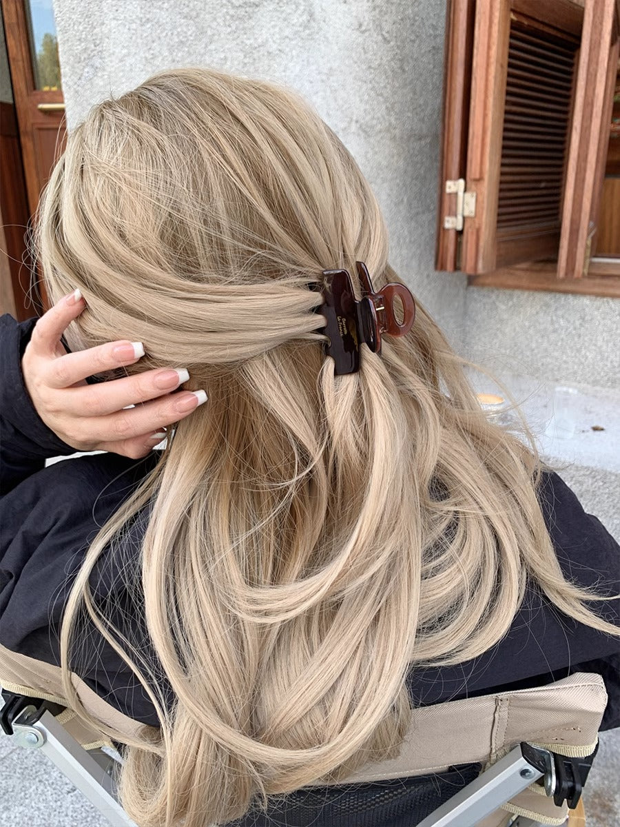 Retro Square Medium Claw Clip